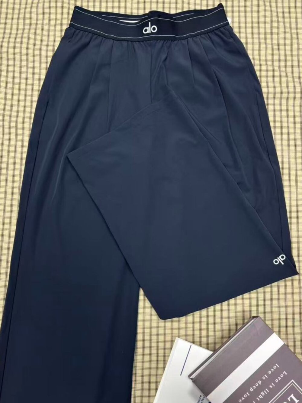 BNWT ALO Yoga👔Suit Up Trouser Navy Blue,Effortlessly Chic - Picture 2 of 8